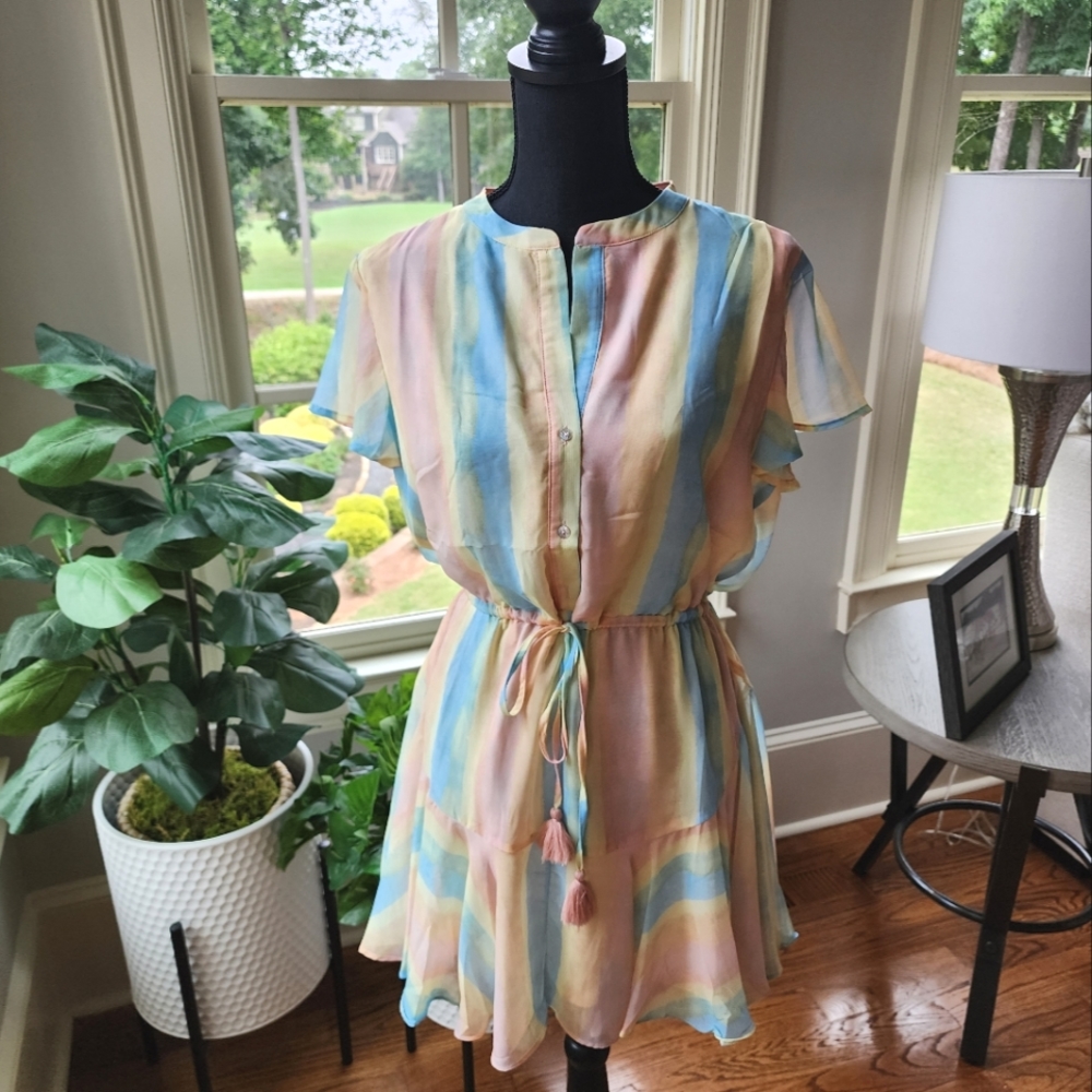 NWT size M Aakaa Dress